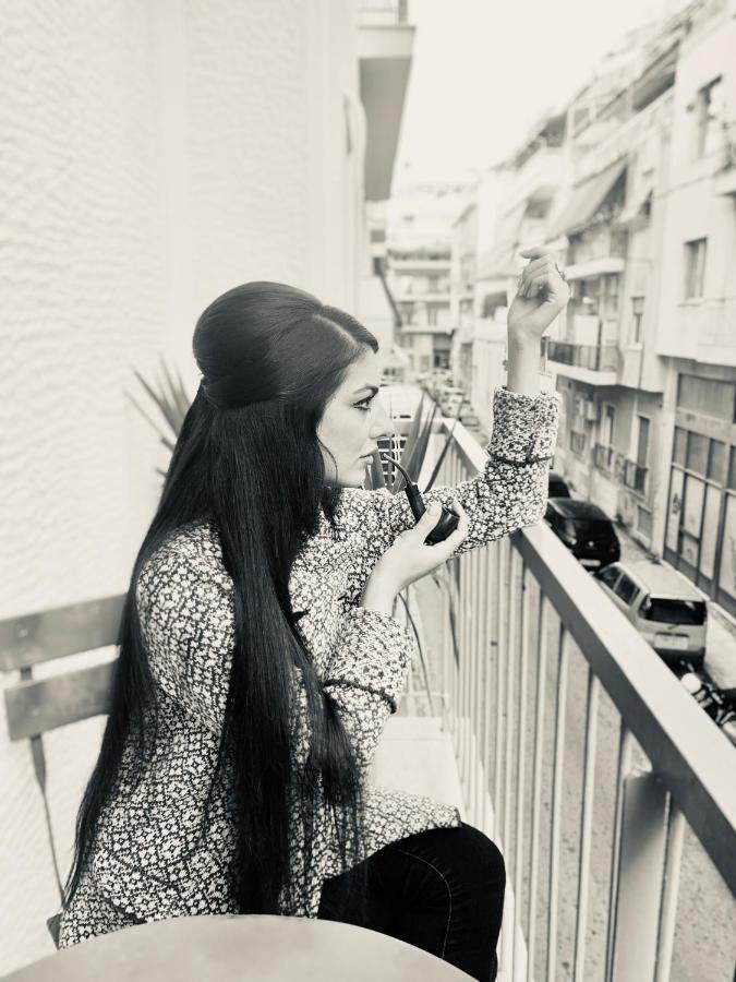 Bring Only Your Toothbrush! Атина Екстериор снимка